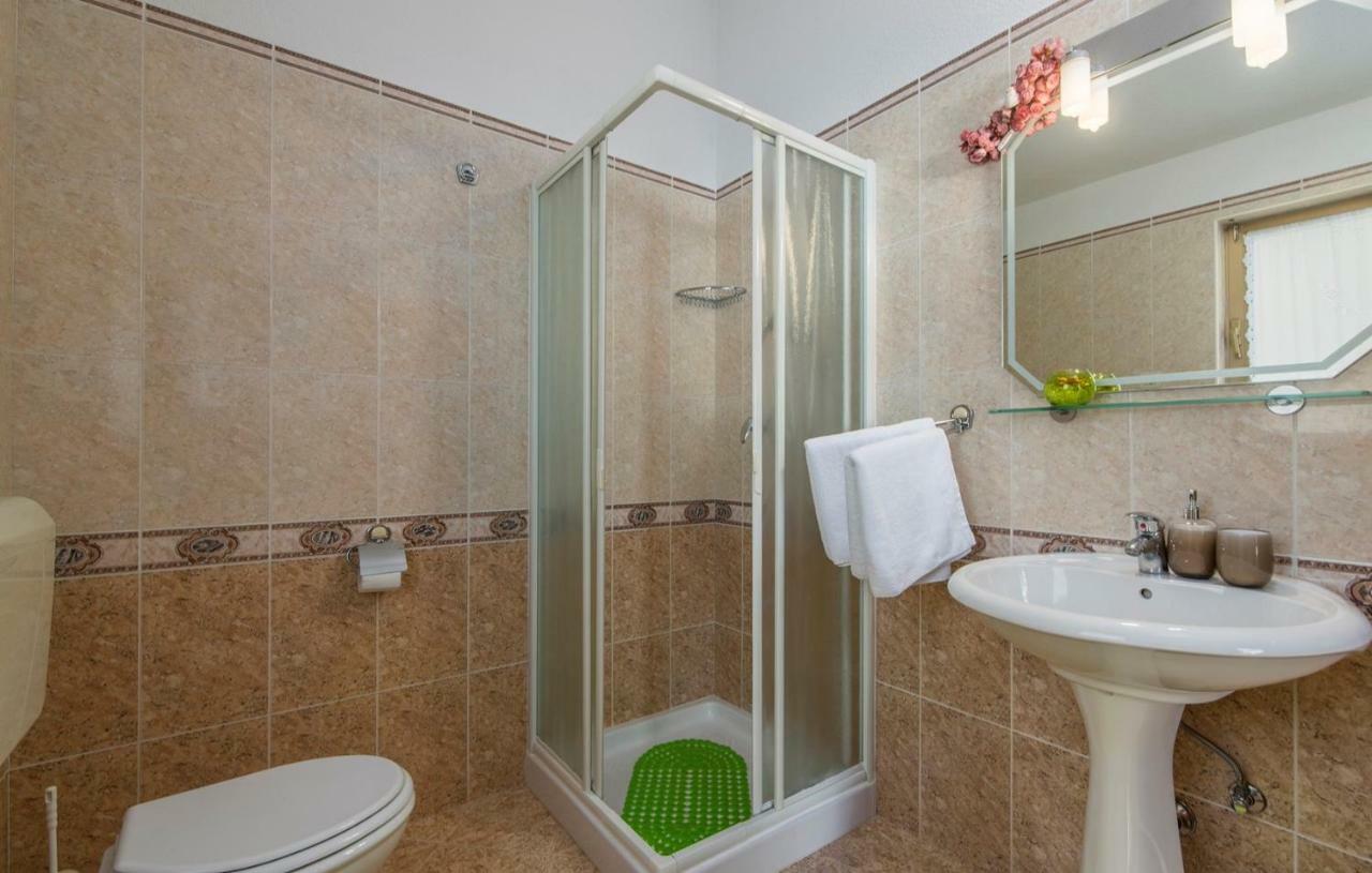 Cottage Nilda I Musalez Exterior foto